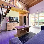 Nad Jeziorem Feriehus Siemczyno